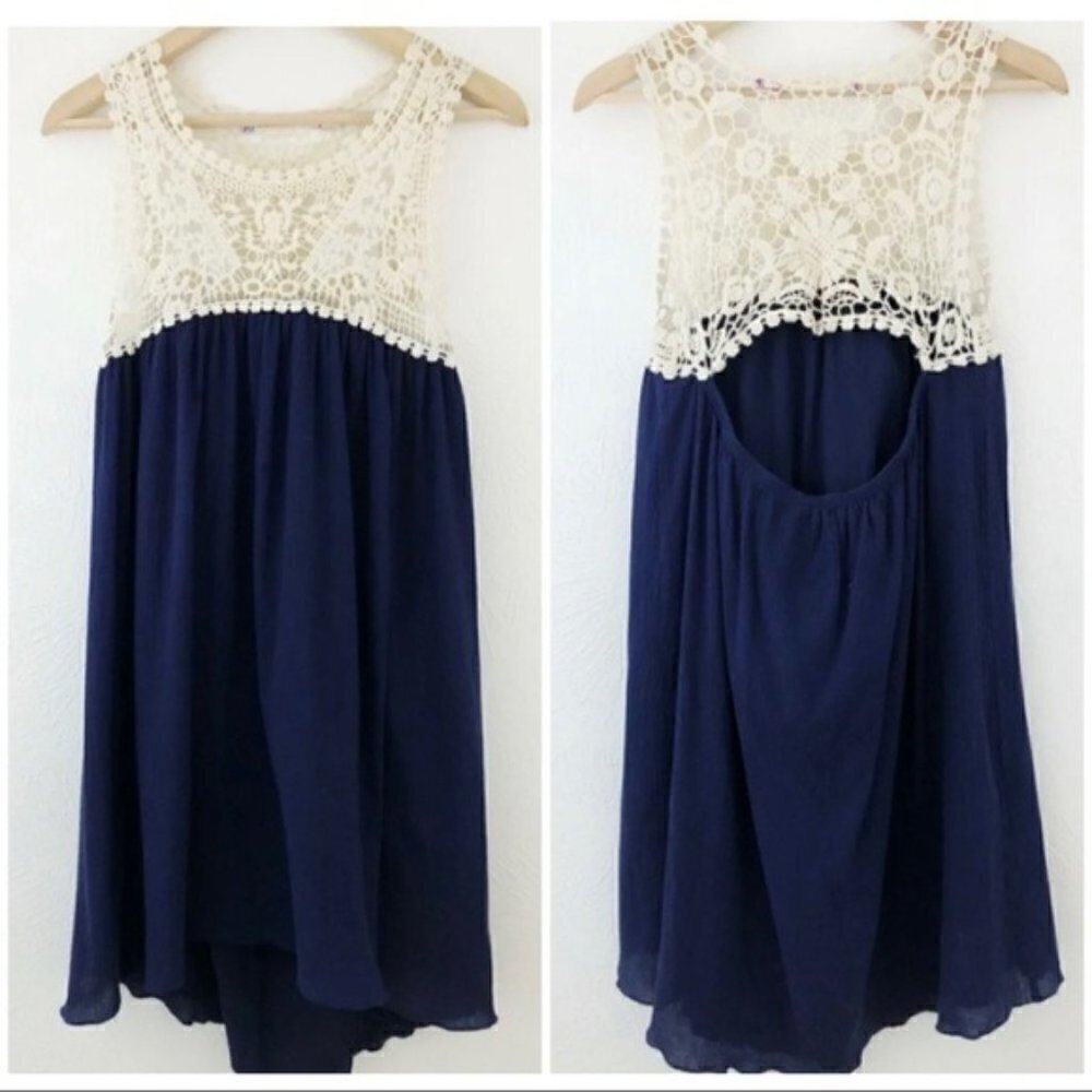 $138 Chelsea & Violet Sz S Crochet Lace Cutout Back Sundress Cover-Up Dress